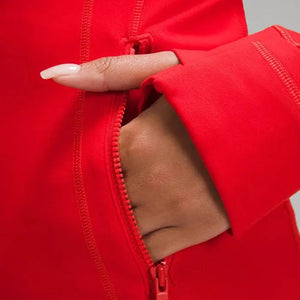 Lululemon_Align_Jacket-Pocket